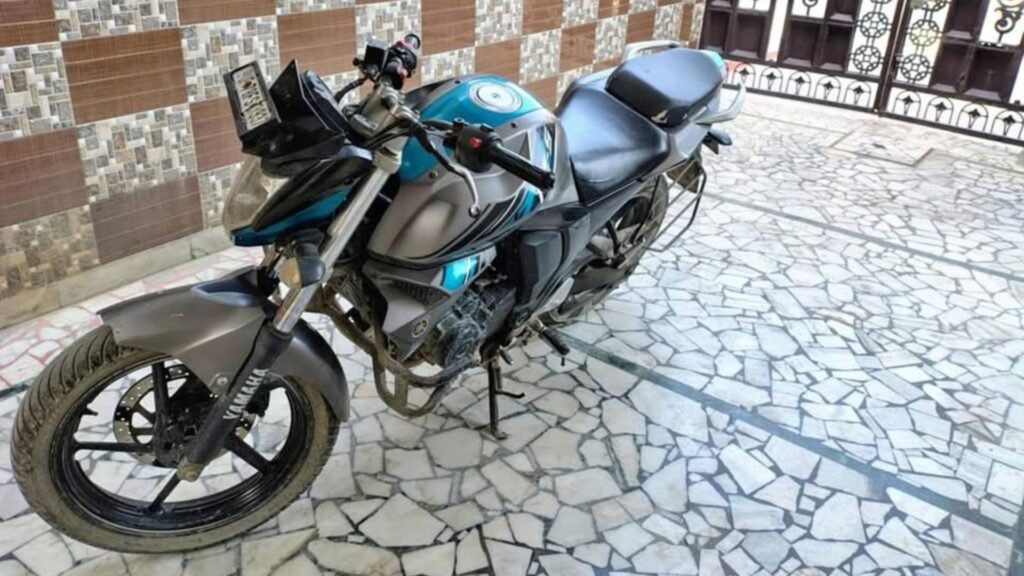 Best Used Bikes in Kanpur – 2019 Yamaha FZ V3.0 for Sale 96 Best Used Bikes in Kanpur – 2019 Yamaha FZ V3.0 for Sale